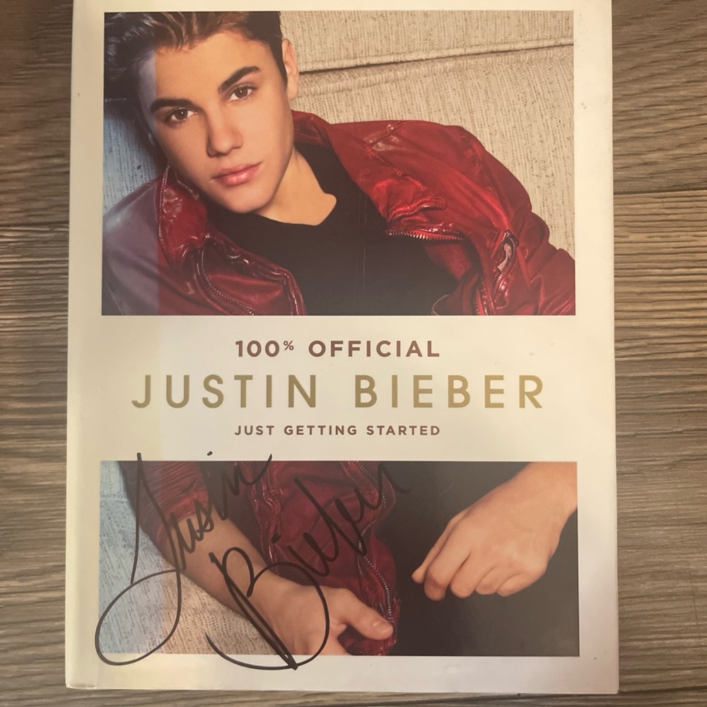 Justin Bieber Just Getting Started Book Autographed